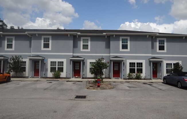 2 bed/2.5 bath townhouse - 50% off 1st months rent