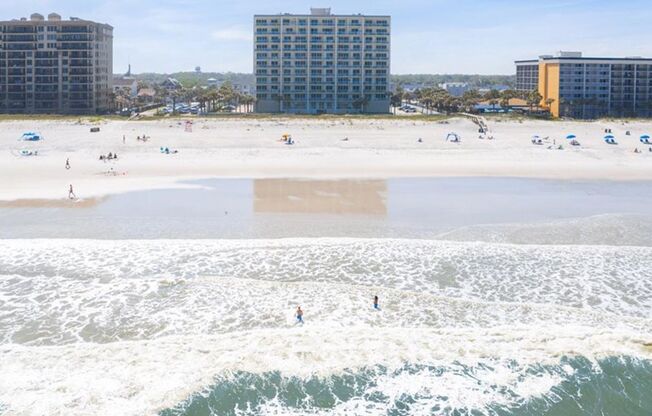 2 beds, 2 baths, $4,125, Unit # 803
