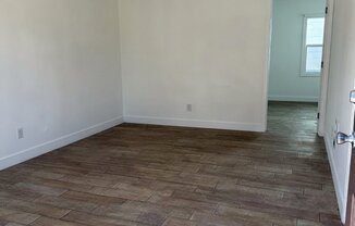 1715 CHERRY AVE
