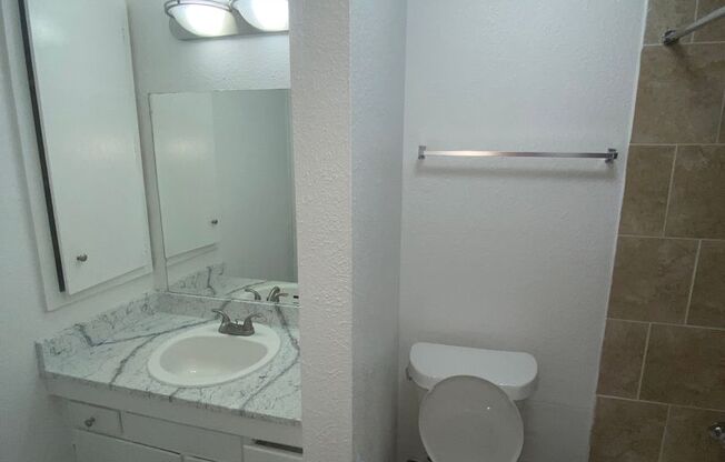 2 beds, 1.5 baths, 949 sqft, $1,450, Unit 277