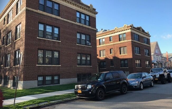2 beds, 1 bath, $1,325, Unit 18D