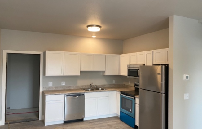3250 ROSEBUD DR