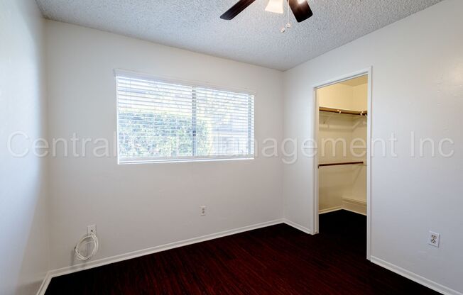 2 beds, 1 bath, 800 sqft, $1,395, Unit 4