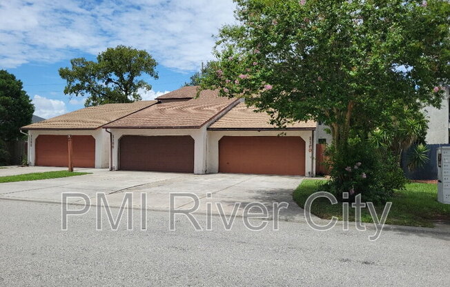 1160 ROMAINE CIR W