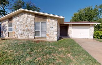 AFFORDABLE SINGLE FAMILY IN THE HEART OF KILLEEN!