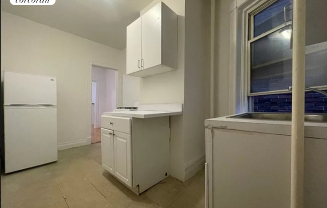 1 bed, 1 bath, $2,300, Unit 3C