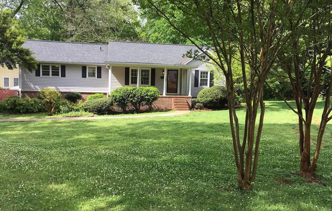 PROCUREMENT ONLY 66 4th Street: AVAILABLE April 1.  Talk about LOCATION! Corner Lot Home with Screened-In Porch Only 5 Miles from I-85 and WALKING DISTANCE to Downtown Newnan!