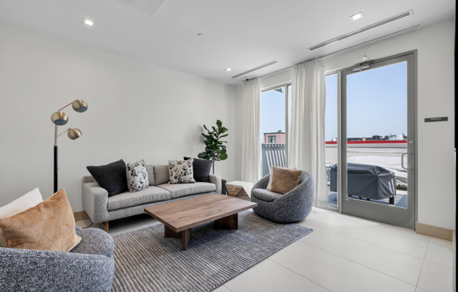 1 bed, 1 bath, 572 sqft, $2,395, Unit 104