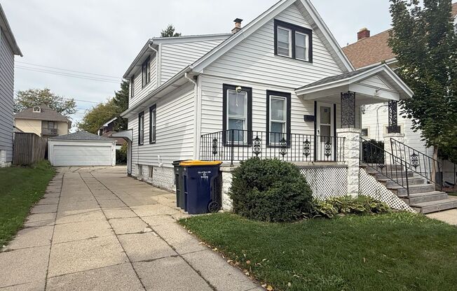 Private 4 bedroom home in West Allis