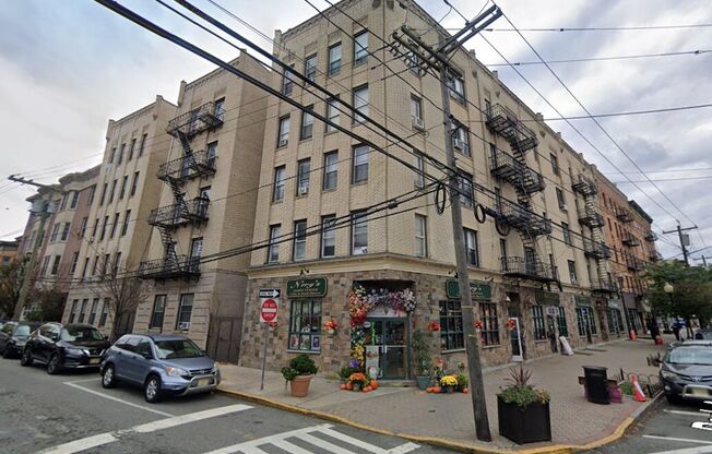 4530-Park Ave Skyline Apartments, LLC