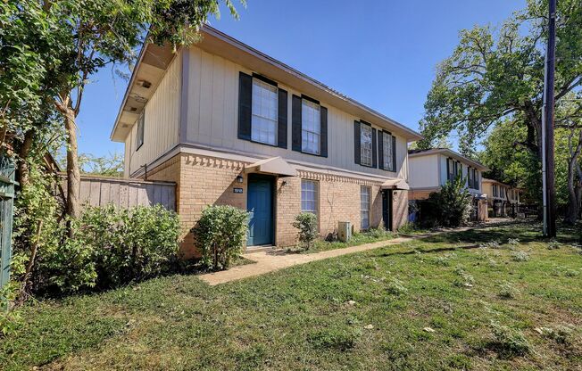 Spring Branch Townhome