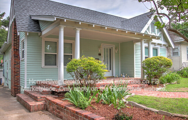 1531 E 20 ST