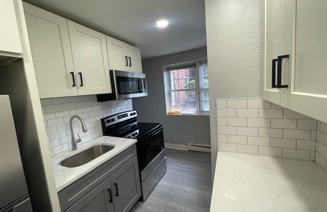 808 Willard St F11