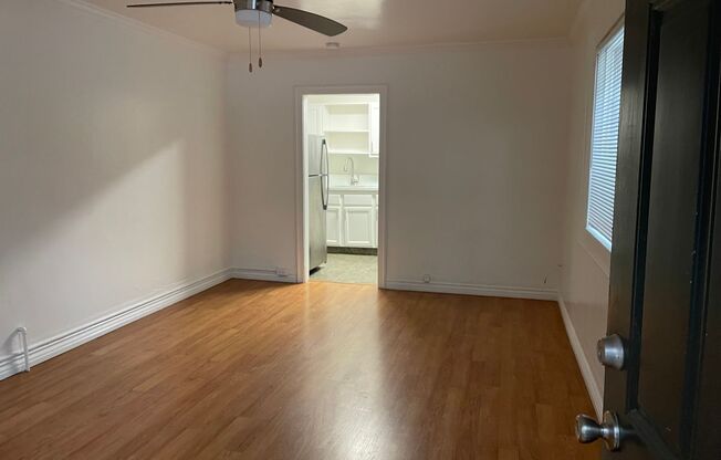 1 bed, 1 bath, $1,495, Unit 2620 F Street, Apt 1, Sacramento, CA  95816