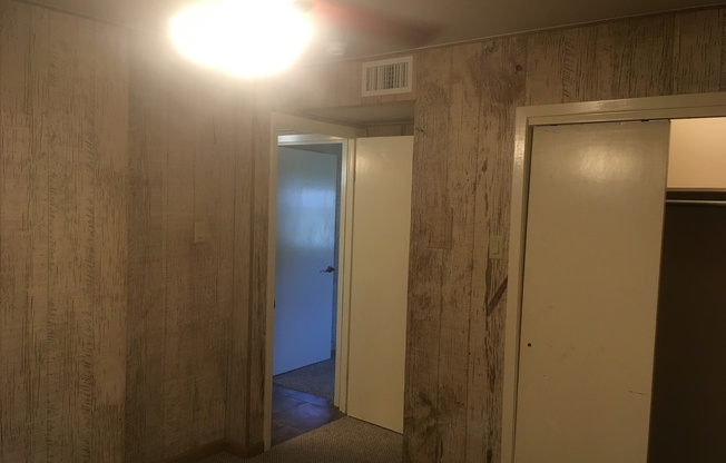 2 beds, 1 bath, $825