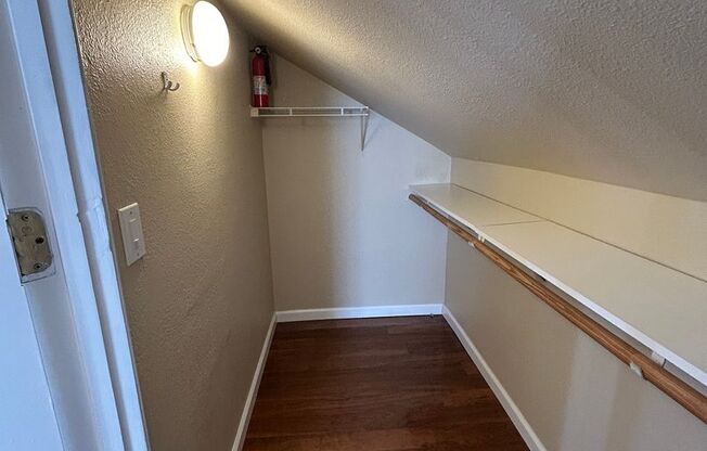 Studio, 1 bath, $1,800, Unit # #A