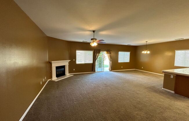 Beautiful 3 Bedroom/2 Bathroom + Office in SW Bakersfield w/ RBP & Security Deposit Alternative