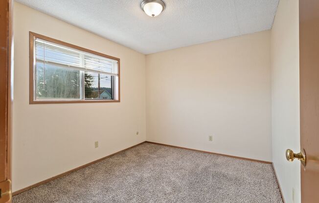 2 beds, 1 bath, 685 sqft, $1,195, Unit 8069