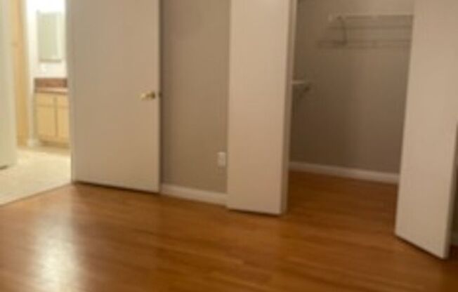 1 bed, 1 bath, $1,100, Unit # 1144