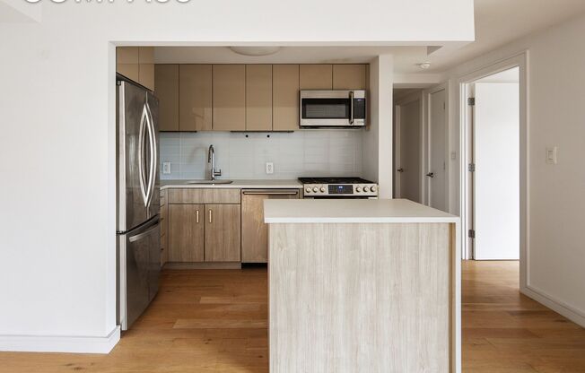 171 W 131 ST