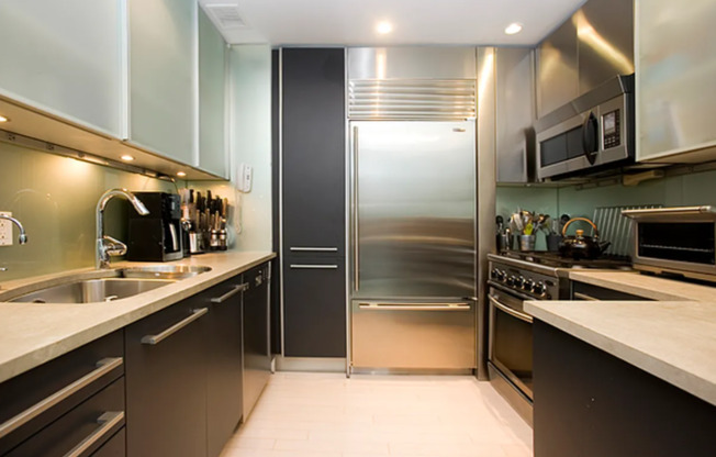 146 W 57 ST