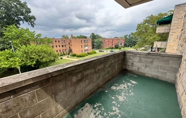 3 beds, 1 bath, 1,000 sqft, $2,390, Unit 6224 Fifth Ave. #210H