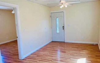 1 bed, 1 bath, 600 sqft, $1,900