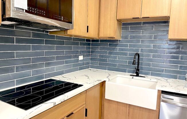 1001 W 31st/3100-3108 S Morgan