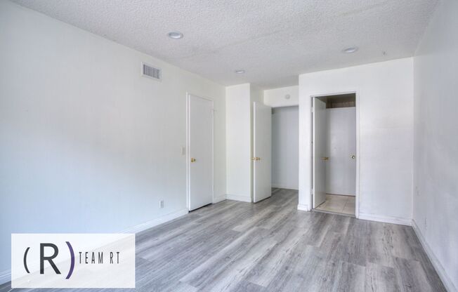 2 beds, 1 bath, $2,700