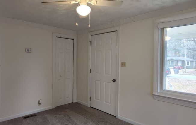 Move-in Ready duplex unit is located in The Rockwell Park Community!