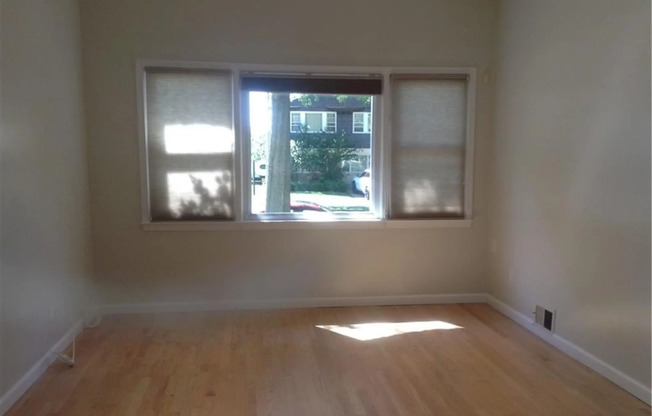 387 WOOLLEY AVE