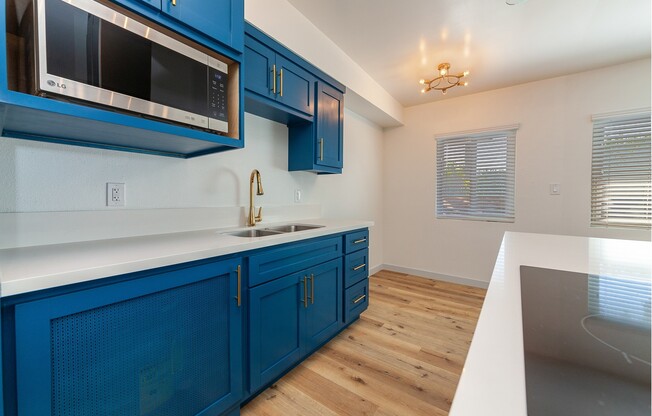 Move In Special $500 Off First Month's Rent - $1,895 Beautiful 1 Bedroom and 1 Bath