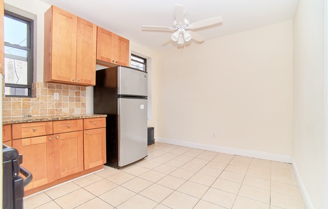 557 W 144 ST