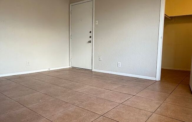 Studio, 1 bath, 350 sqft, $700, Unit K740 - 311 - 303B