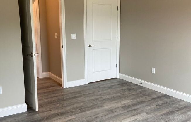 1 bed, 1 bath, 695 sqft, $715, Unit 123