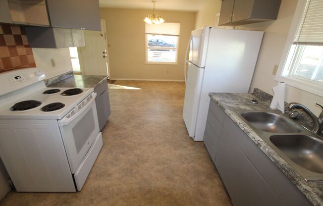 3 beds, 1 bath, $1,695