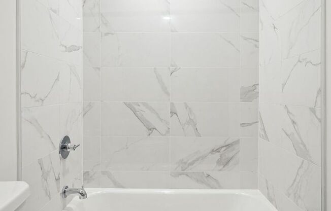 1 bed, 1 bath, 597 sqft, $1,650, Unit D02