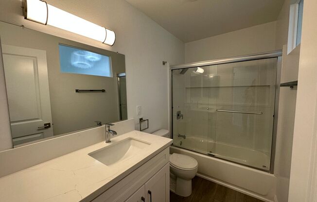 2 beds, 1 bath, 802 sqft, $2,565, Unit 6800-C