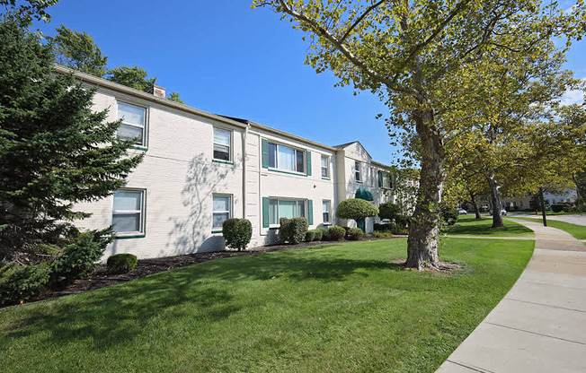 Garden Style Living at Euclid Meadows Apartments in Euclid OH