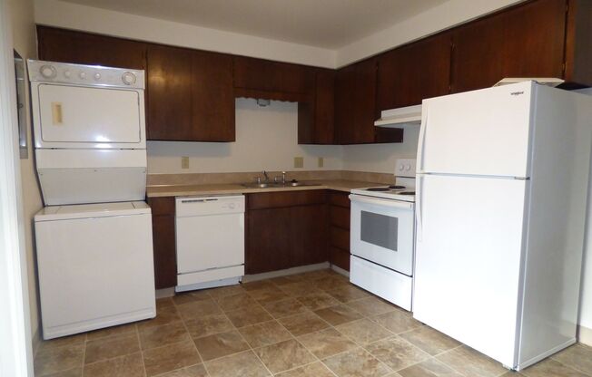 2 beds, 1 bath, 900 sqft, $1,295, Unit 1194