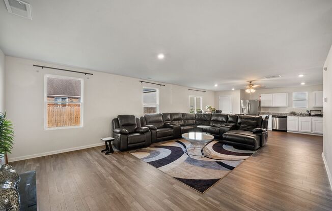 Modern Spacious 5-Bedroom Home Built in 2023