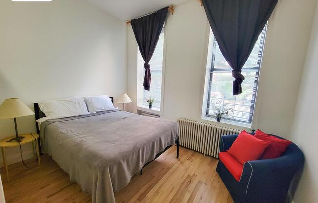 344 E 51 ST