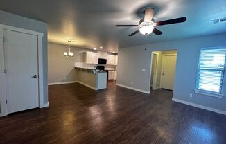 3 beds, 2 baths, $1,425