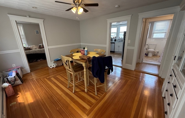 3 beds, 1 bath, 1,296 sqft, $3,400, Unit 3