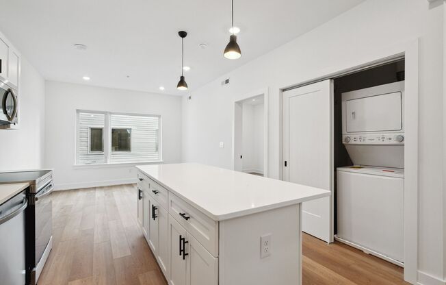 1 bed, 1 bath, 659 sqft, $1,700, Unit Unit 201