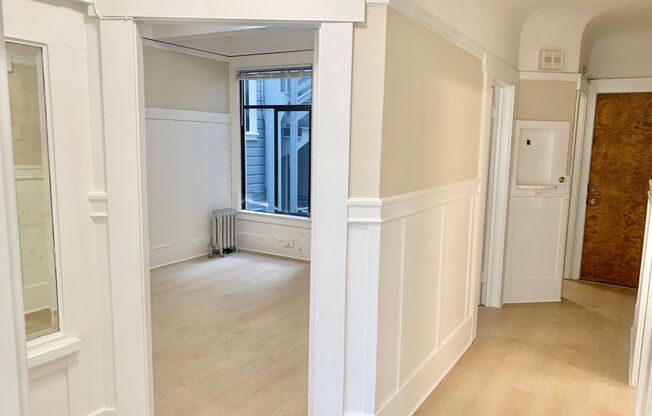 2 beds, 1 bath, $3,695, Unit 1