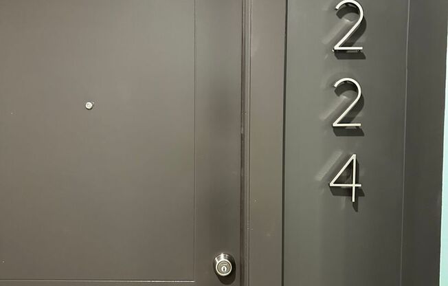 1 bed, 1.5 baths, 941 sqft, $1,765, Unit 224 - L1085 LOFT