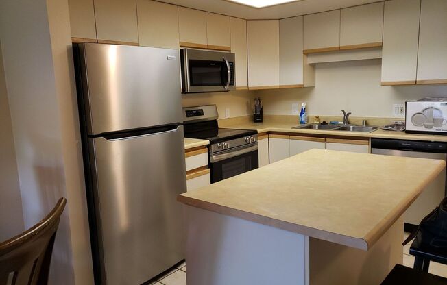 Maui Banyan 1 bd/ 2 ba unit long term furnished - H113 Available LT 12 month lease