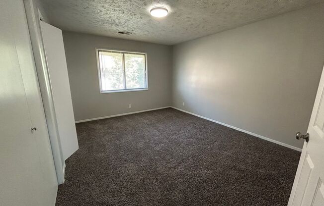 2 beds, 1 bath, 875 sqft, $1,075, Unit 10719-6