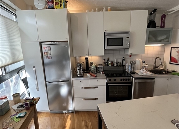 1 bed, 1 bath, 540 sqft, $3,200, Unit 322